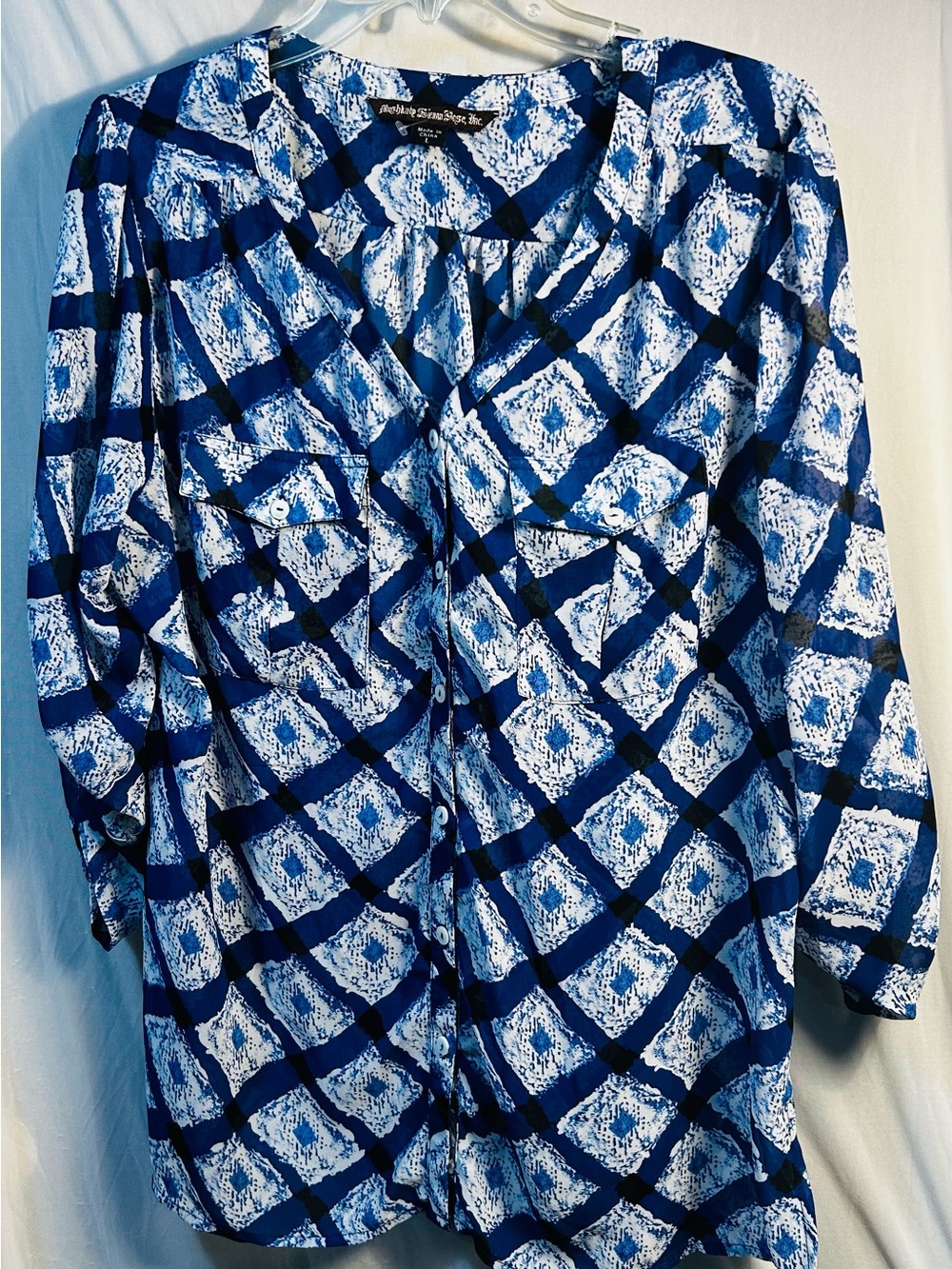 Sienna Rose Blue and White Geometric Print Blouse